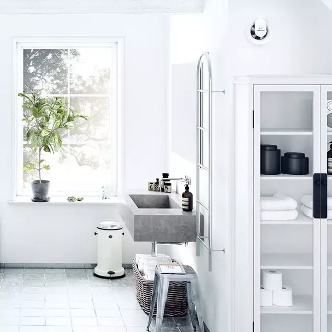 Badkamerventilator Vent-Axia Lo-Carbon Svara met vocht- en lichtsensor 100 mm (app-gestuurd) wit